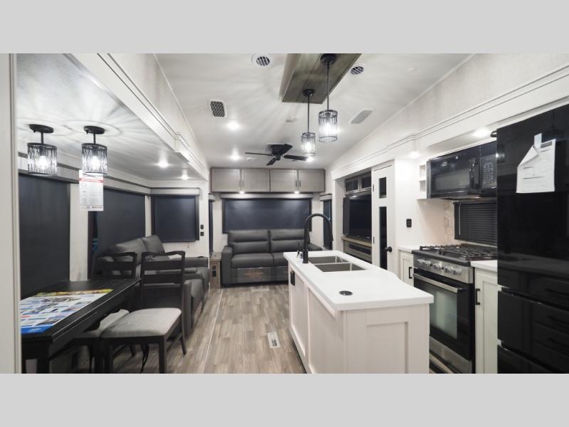 2024 Jayco Eagle 321RSTS living